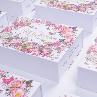 Set quà tặng cao cấp WEILAIYA: Combo Sữa tắm Hoa Trà và Dưỡng thể ban đêm