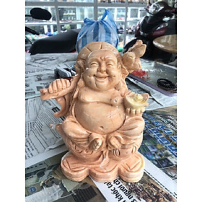 Tượng Phật Di Lặc gánh đào và cẩm thỏi vàng ngồi bầu hồ lô phong thủy đá cẩm thạch vàng cà rốt - Cao 20 cm