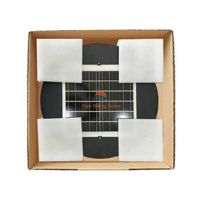 Đèn năng lượng mặt trời sân vườn UFO 3 màu kim cương