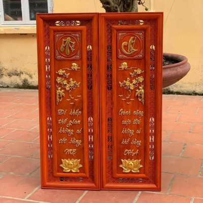 Tranh câu đối cha mẹ bằng gỗ hương đỏ kt 37×107×3cm