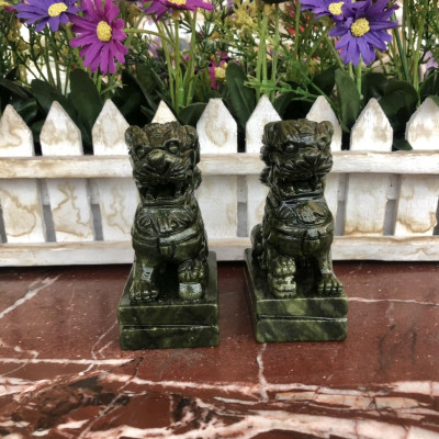 Cặp Kỳ Lân phong thủy đá Seperentine ( đá ngọc Ấn Độ ) trang trí bàn làm việc - Cao 9 cm