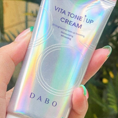KEM DƯỠNG TRẮNG DA NÂNG TONE 3D BỔ SUNG VIT CHO DA CHỐNG NÁM DA - DABO VITA TONE UP CREAM