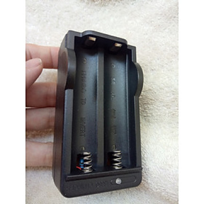 1 Sạc pin đôi 18650 - Cục sạc pin 18650 - Sạc được 2 cục pin 18650 cùng lúc - Hàng chính hãng