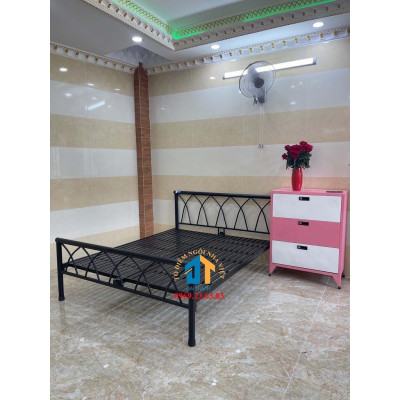 Giường sắt mỹ nghệ giá rẻ nhiều size từ 1m đến 1m8