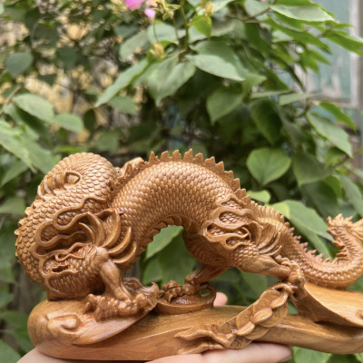 Tượng con rồng phong thủy bằng gỗ bách xanh thơm nức kt 20×10×7cm 