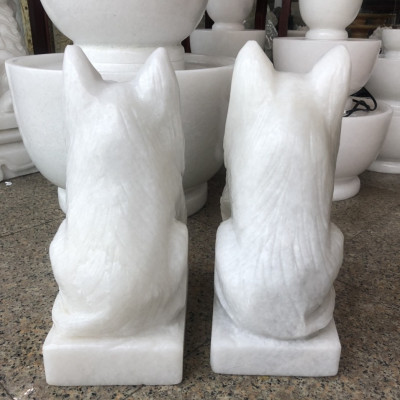 Cặp tượng chó đá phong thủy đá cẩm thạch trắng gác cổng - Cao 30 cm