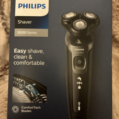 Máy cạo râu Philips Shaver Series 5000 S5467/17 màu đen Hàng chính hãng