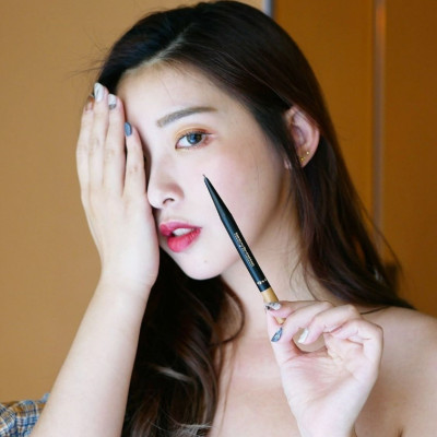 Bút Chì Sáp Kẻ Lông Mày Chống Trôi Lõi Siêu Mịn Màu Nâu Tro Kissme Heavy Rotation Eyebrow Pencil 0,09 G