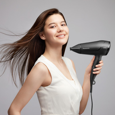 Máy sấy tóc Panasonic EH-ND65-K645 – Công suất tương đương 2300W – Sấy nóng lạnh – Đầu sấy tạo kiểu 11mm – Hàng chính hãng