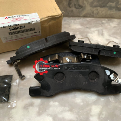 Bố thắng trước Mitsubishi Attrage, Mirage mã 4605B281 4605B005 (Má phanh trước) 