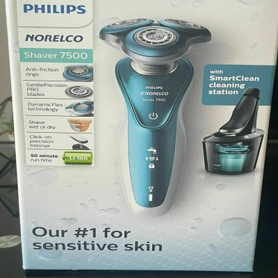Máy cạo râu điện Philips S7371/84 Hàng chính hãng