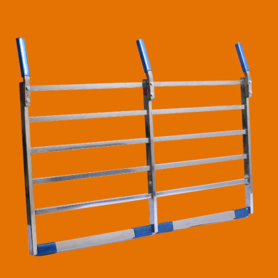 CẦU ĐI XE MÁY INOX . kt 46x80 cm