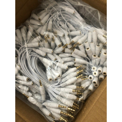 Cáp Chia 2 Cổng Audio 3.5mm 1 Đực Ra 2 Đầu Cái , Dây Chia Tai Nghe Hoặc Loa Từ 1 ra 2 chân cắm 3,5mm , Cáp Chia Jack 3,5mm Dương Ra 2 Đầu Âm , Cáp Chia Audio 3.5mm Ra 2 Cổng 3.5mm – Hàng Nhập Khẩu - Giao Màu Ngẫu Nhiên