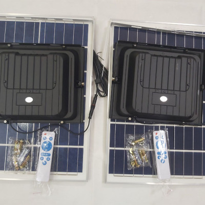 Đèn Năng lượng mặt trời 200W