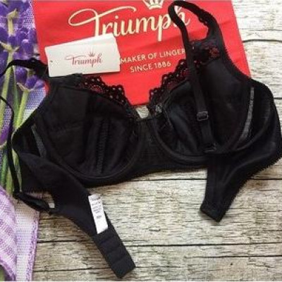 Áo ngực nữ ren Triumph F921-575 mỏng ,có gọng,ôm ngực