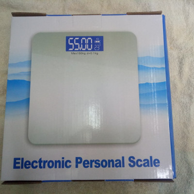 Cân sức khỏe điện tử iSCALE cân tối đa 180kg (màu ngẫu nhiên) - Cân điện tử 180kg - Hàng chính hãng