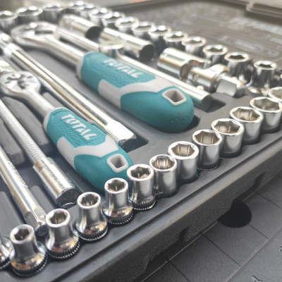 BỘ 44 CÁI SOCKET   (1/4+1/2 INCH) & CẦN 2 CHIỀU TOTAL THT421441 - HÀNG CHÍNH HÃNG