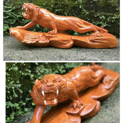 Tượng con hổ chúa tể sơn lâm bằng gỗ hương đá kt 55×25×12cm