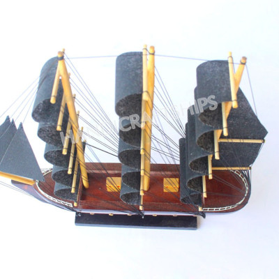 (Đã lắp ráp)Thuyền buồm PHONG THỦY 30cm màu đen - hỗ trợ ship