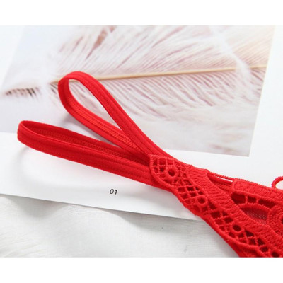 Quần lót hình bướm đính hạt