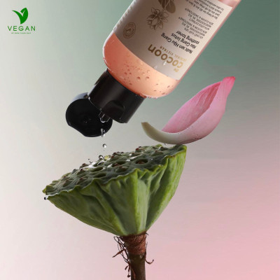 Toner nước cân bằng da SEN Hậu Giang cocoon 310ml