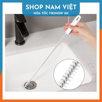 Cây Thông Cống Móc Rác Móc Tóc