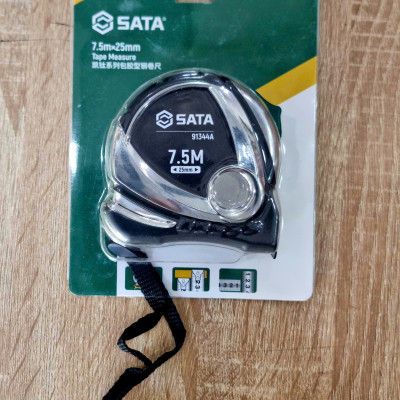 Thước cuộn dây thép 7.5m bọc cao su dòng Kaiti SATA 91344A