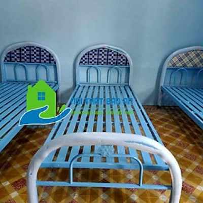 Giường sắt nhỏ rộng 8 tấc