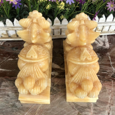 Cặp Tỳ Hưu phong thủy đá ngọc hoàng long có đế - Dài 20 cm