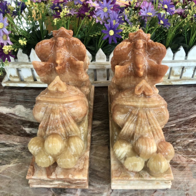 Cặp Tỳ Hưu phong thủy đá cẩm thạch vân gỗ có đế - Dài 20 cm