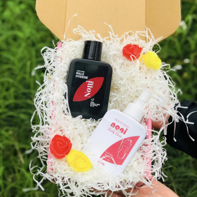 Dung dịch vệ sinh phụ nữ Adeva - Size du lịch 50ml - Thảo dược vệ sinh phụ nữ Sạch - Thơm - Hồng - Se khít