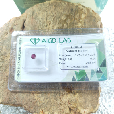 Viên đá Ruby tấm thiên nhiên G00034