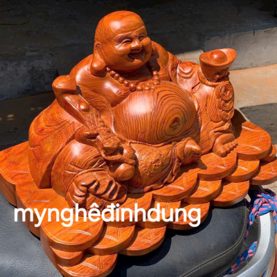 Tượng phật di lặc để  bàn  tiếp khách bằng gỗ  hương 50x30x30cm