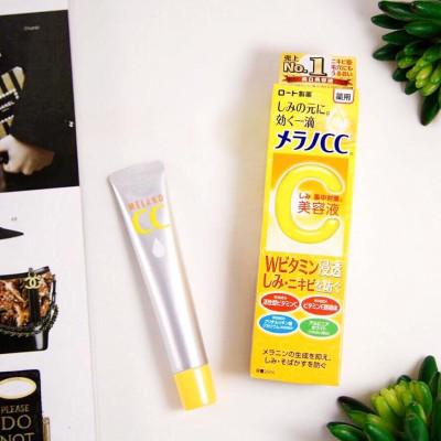 Tinh Chất Dưỡng Da Vitamin C Melano CC Beauty Essence 20ml