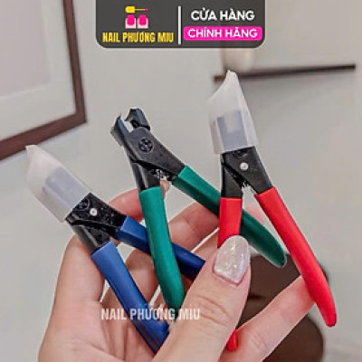 Kìm Bấm Móng Đa Năng Siêu Khỏe Làm Nail Màu Ngẫu Nhiên, Mũi Cong Theo Đầu Móng, Kềm Cắt Móng Êm Không Bị Văng, Lò Xo Tạo Lực Hồi Mở Kềm Cắt Móng Giả