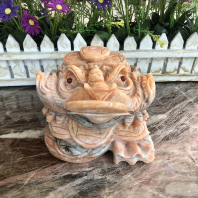 Tượng Cóc Ba Chân, Cóc Ngậm Tiền, Thiềm Thừ phong thủy chiêu tài lộc đá vàng cà rốt - Dài 15 cm