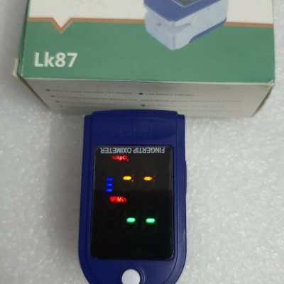 Máy đo nồng độ oxy trong máu spO2 và đo nhịp tim,máy đo kẹp ngón tay cho quả đo nhanh và có độ chính xác cao - Hàng chính hãng