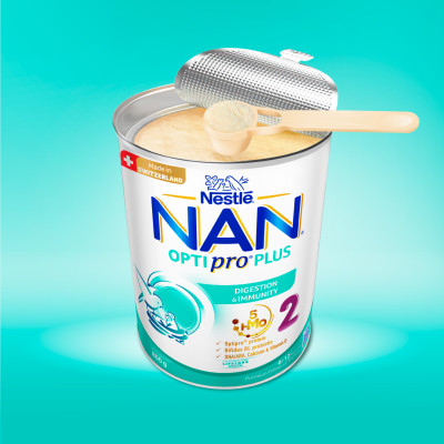 Sữa bột Nestlé NAN OPTIPRO PLUS 2 800g/lon với 5HMO Sản Xuất Tại Thụy Sĩ (6 - 12 tháng)