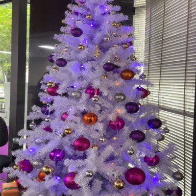 Cây thông noel màu trắng cao 1m2 - Tán dày và đẹp, cây thông chắc chắn và dể tháo lắp