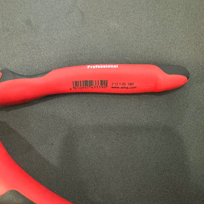 Kìm cắt chuyên nghiệp 180mm Wiha 43339