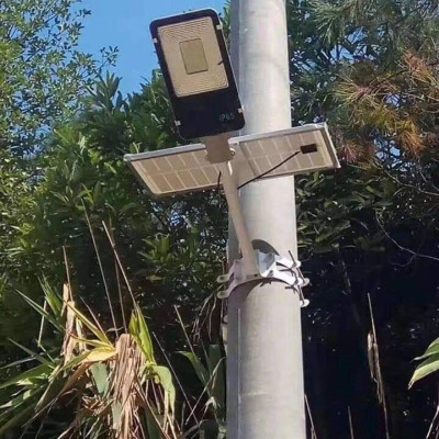 Bộ đèn led chiếu sáng đường năng lượng mặt trời Solar (100W)