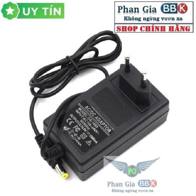 Sạc adapter pin 21v có đèn báo đầy tự ngắt sạc pin máy khoan bắn vít cầm tay chân adapter pin makita