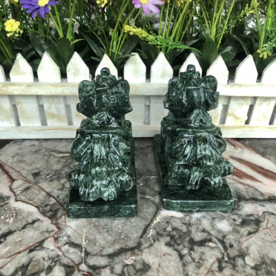 Cặp Tỳ Hưu phong thủy đá ngọc Ấn Độ có đế - Dài 11 cm