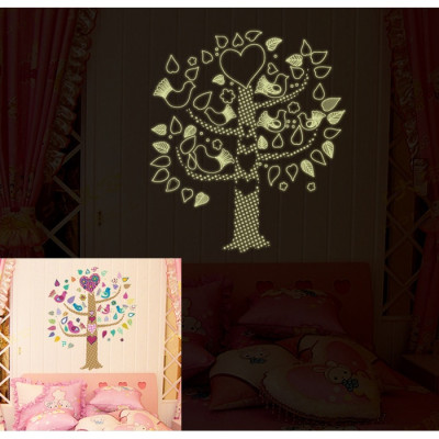 Decal dán tường Vườn thú dạ quang AmyShop DDQ026
