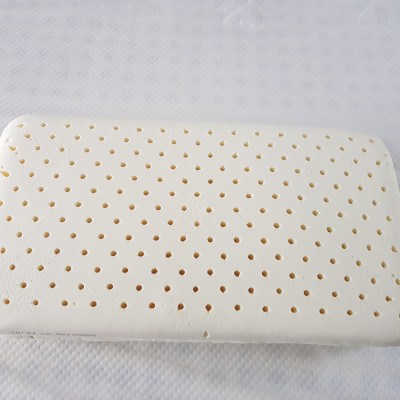 Gối Cao Su Trẻ Em Liên Á Oval 22x40x4cm - Cao Cu Thiên Nhiên 100%