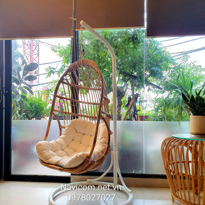Xích đu mây tự nhiên home decore ( có chân để + nệm)