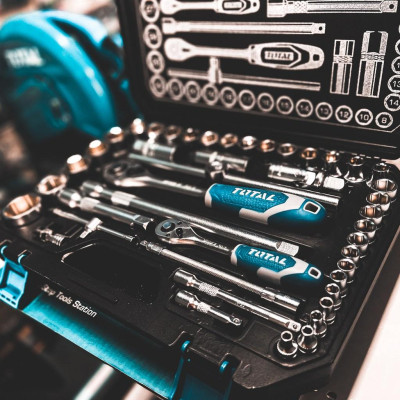 BỘ 44 CÁI SOCKET   (1/4+1/2 INCH) & CẦN 2 CHIỀU TOTAL THT421441 - HÀNG CHÍNH HÃNG