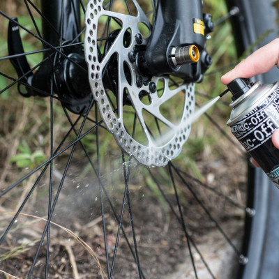 Dung Dịch Tẩy Rửa - Tái Tạo Độ Ẩm Thắng Đĩa Muc Off Disc Brake Cleaner, Workshop Size, 750ml