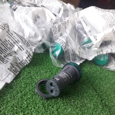 | CHÍNH HÃNG | Đèn báo màu xanh XA2EVM3LC - 220V ac cho tủ điện