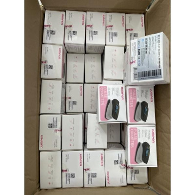 Máy đo oxy máu và nhịp tim JUMPER JPD-500D